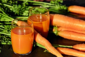 carrot-juice-1623157_1280